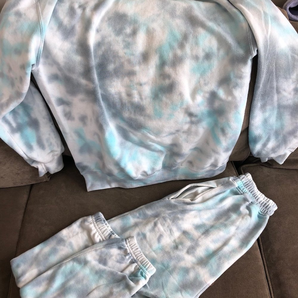 Blue/Grey Tie Dye Sweatsuit